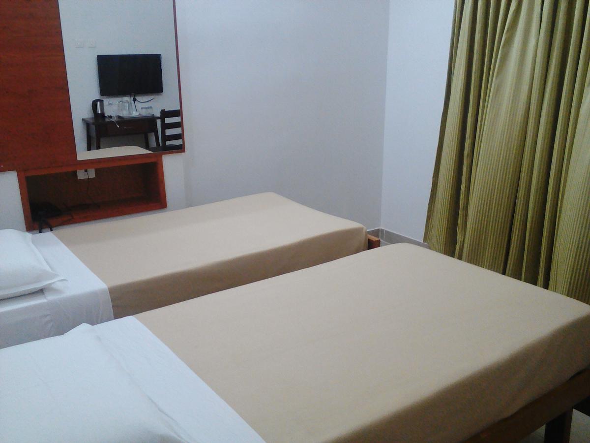 Hotel Surag Residency Tiruchirappalli Esterno foto