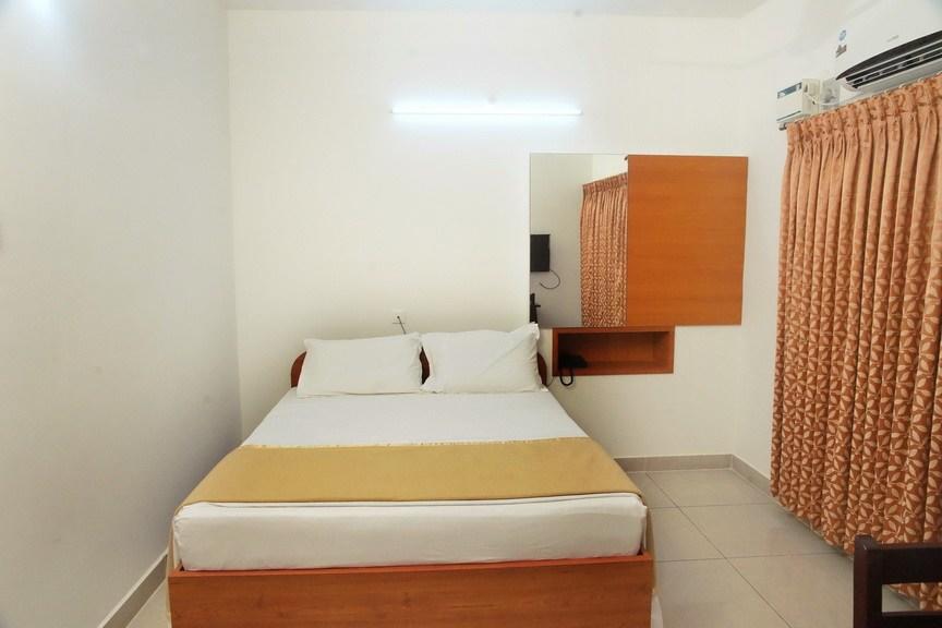 Hotel Surag Residency Tiruchirappalli Esterno foto